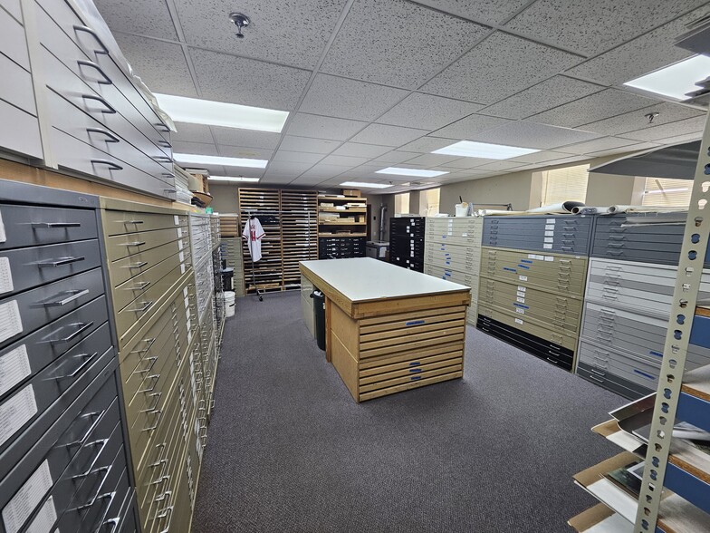 More Photos Of 3715 50th Ave, Minneapolis Manufacturing For Sale