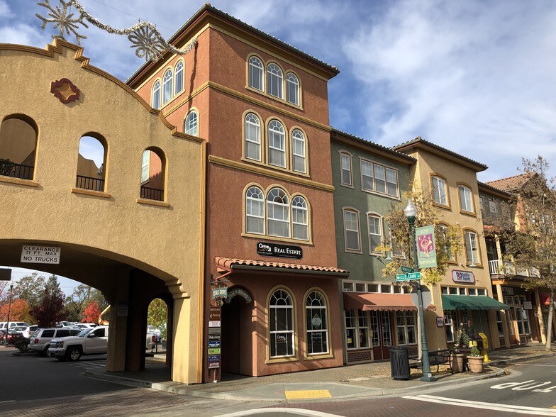 More Photos Of 9071 Windsor Rd, Windsor Apartments For Lease