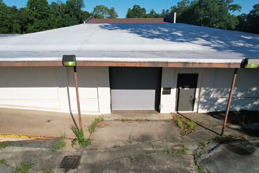 More Photos Of 929 Chick Springs Rd, Taylors Light Manufacturing For Lease