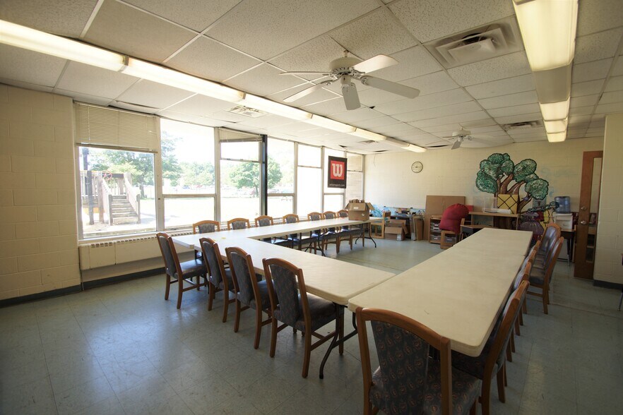 More Photos Of 2631 Harvard Ave NW, Canton Schools For Lease