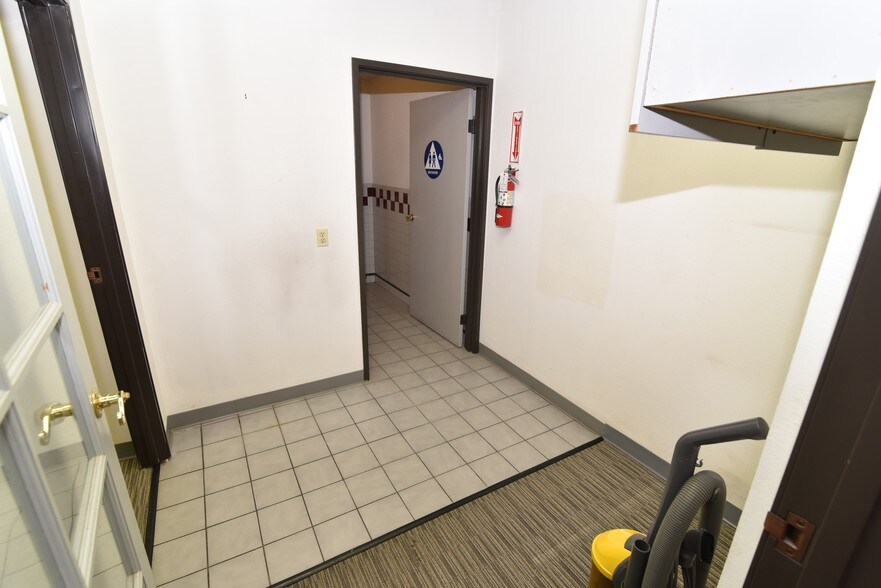 More Photos Of 1216 S Garfield Ave, Alhambra Office For Lease