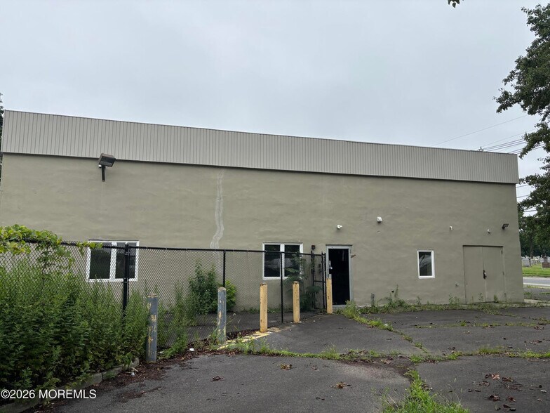More Photos Of 1202 S Olden Ave, Hamilton Office For Sale