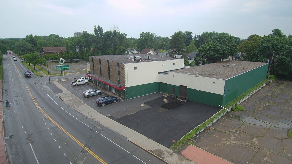 Primary Photo Of 1400 St Paul St, Rochester Showroom For Lease