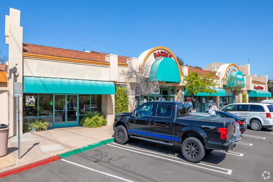 More Photos Of 14969 Pomerado Rd, Poway Storefront Retail Office For Lease
