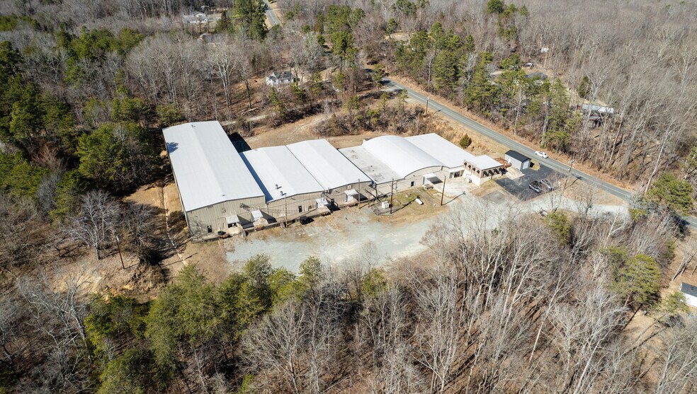 More Photos Of 1941 Haw River Hopedale Rd, Burlington Warehouse For Sale