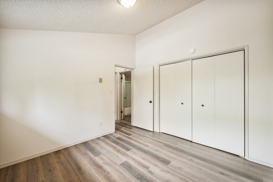 More Photos Of 157 Nevada Dr, Longview Apartments For Sale