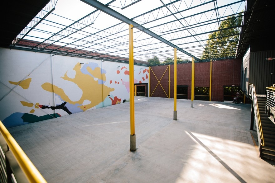 More Photos Of 251 Armour Dr NE, Atlanta Unknown For Lease