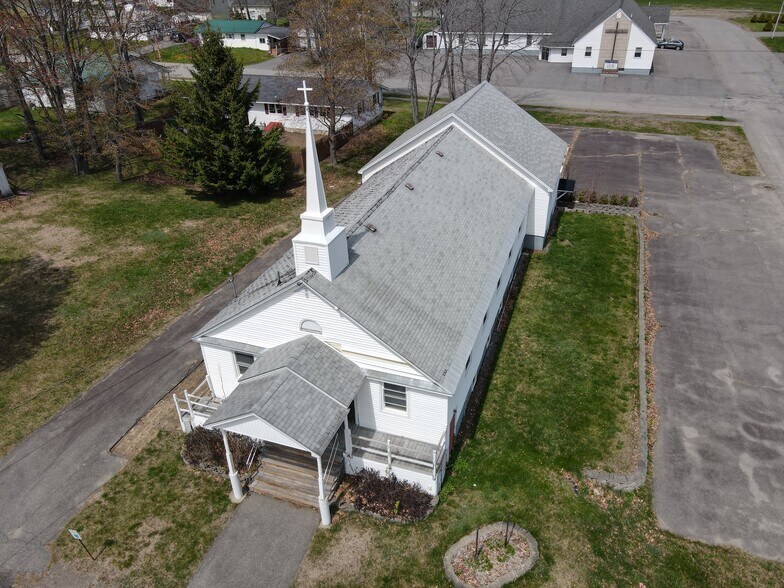 More Photos Of 1 Palm St, East Millinocket Religious Facility For Sale
