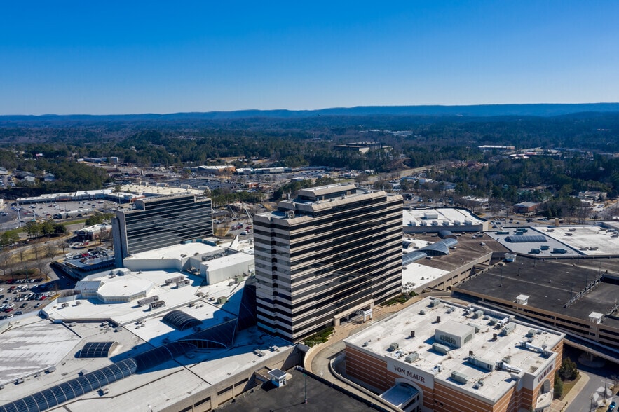 More Photos Of 3000 Riverchase Galleria, Birmingham Office For Lease