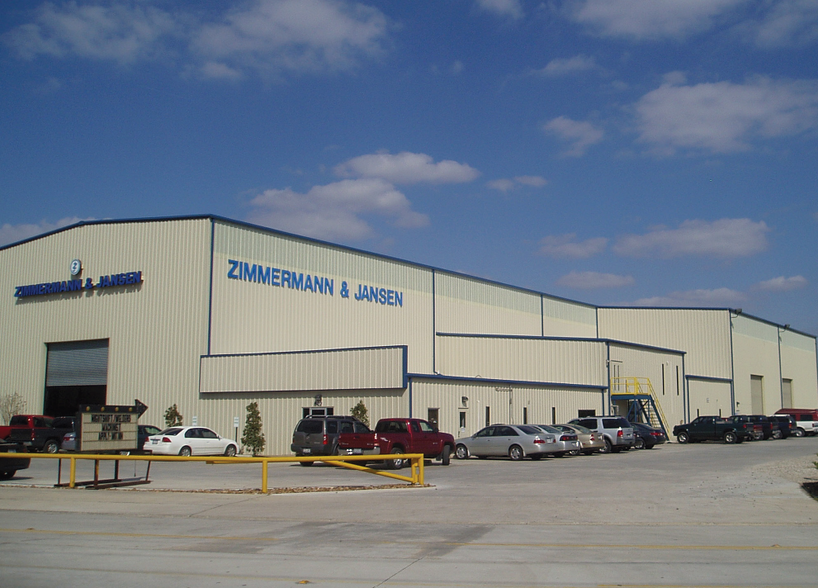 Primary Photo Of 620 N Houston Ave, Humble Manufacturing For Lease