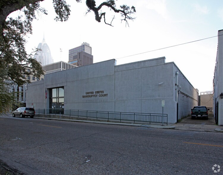 More Photos Of 201 Saint Louis St, Mobile Office For Sale