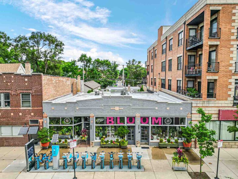 More Photos Of 2312 W Touhy Ave, Chicago General Retail For Sale