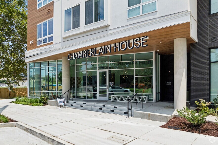 More Photos Of 912 2nd Ave N, Nashville Coworking Space