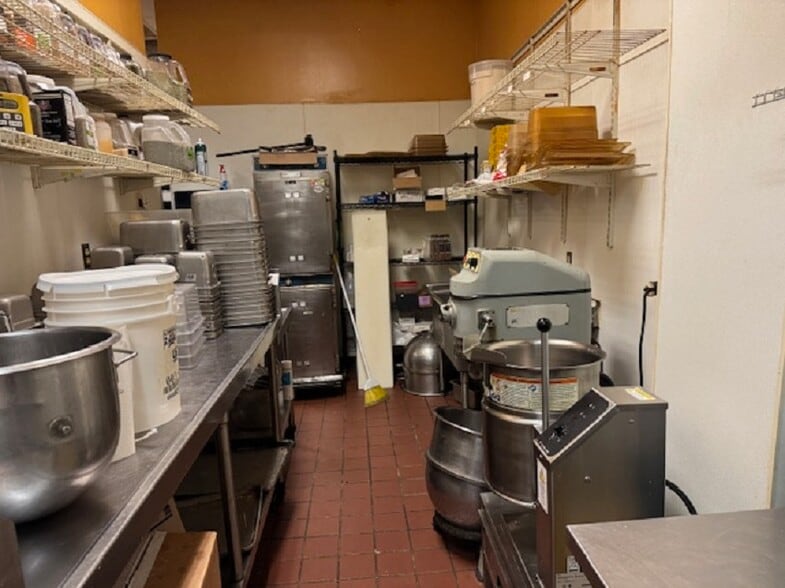 More Photos Of 400 S Nova Rd, Ormond Beach Unknown For Lease