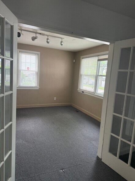 More Photos Of 728-740 E Haverford Rd, Bryn Mawr Office For Lease