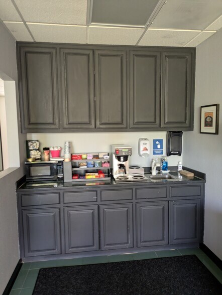 More Photos Of 4701 Patrick Henry Dr, Santa Clara Unknown For Lease