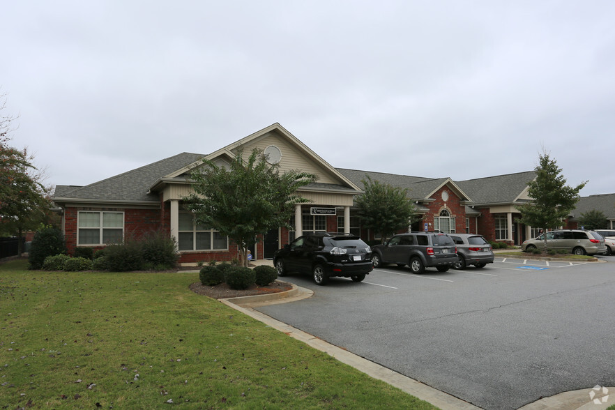 Primary Photo Of 6744 Jamestown Dr, Alpharetta Office Residential For Lease