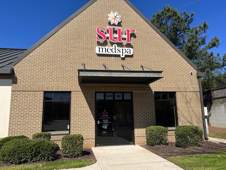 More Photos Of 310 Gold Creek Trl, Woodstock Medical For Lease