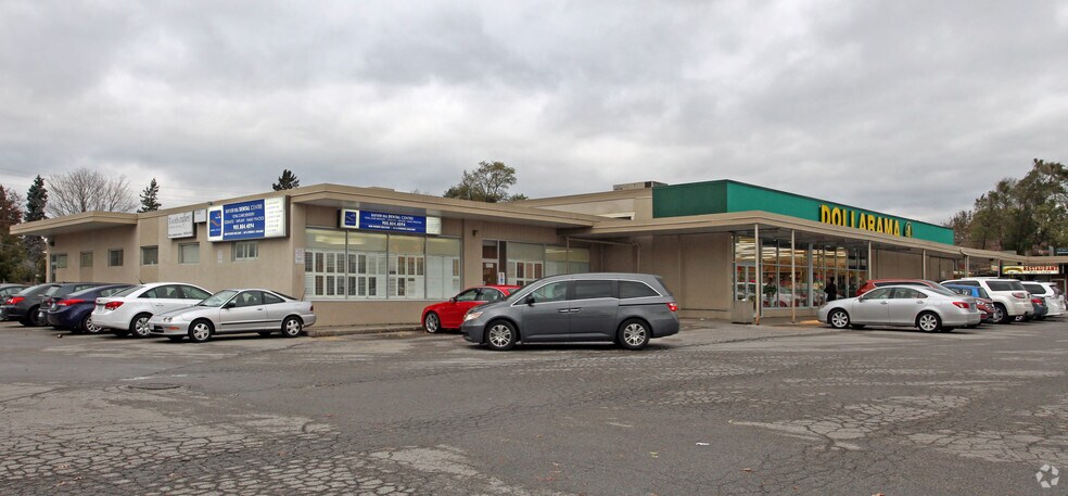 Primary Photo Of 598-704 Major Mackenzie Dr, Richmond Hill Storefront For Lease