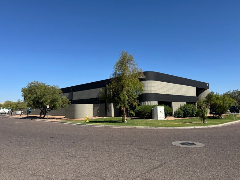 More Photos Of 5250 S 31st Pl, Phoenix Distribution For Lease