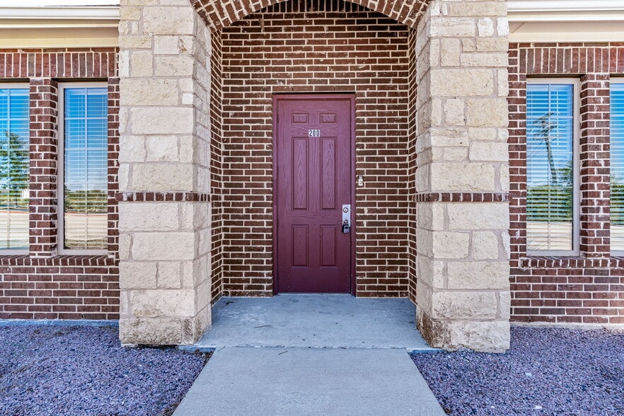 More Photos Of 8212 Liberty Grove Rd, Rowlett Medical For Sale
