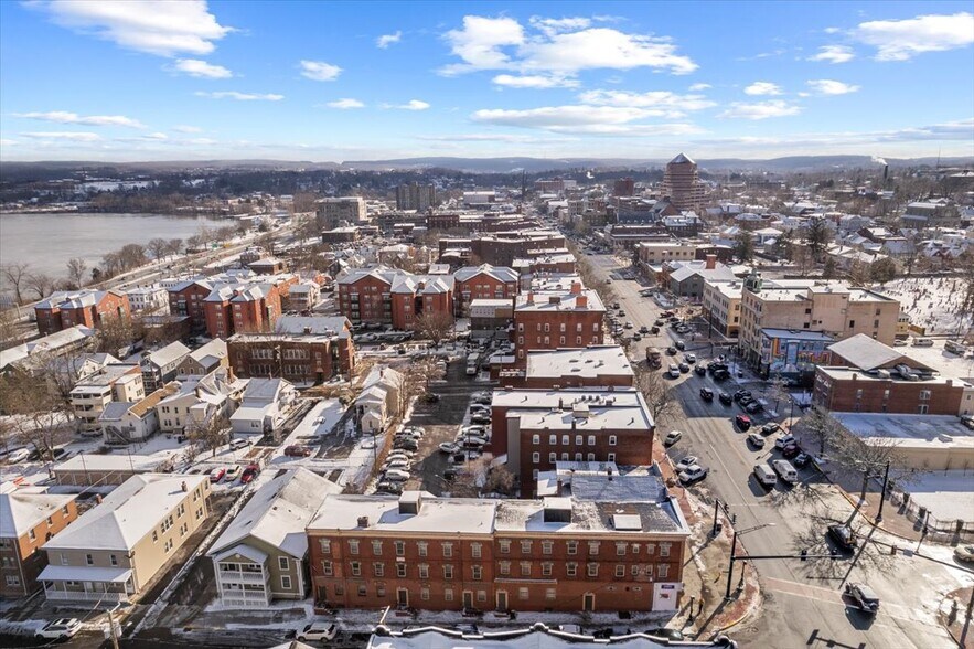 More Photos Of 666-668 Main St, Middletown Apartments For Sale