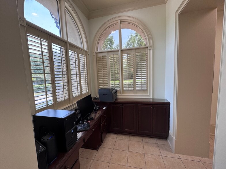 More Photos Of 1 Maida Vale Ct, Durham Office For Lease