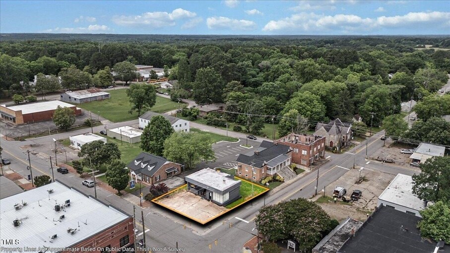 More Photos Of 201 S Main St, Warrenton Office For Sale