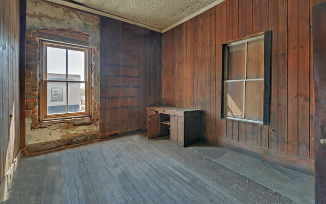 More Photos Of 111 Sage St, Toccoa Storefront Retail Residential For Sale