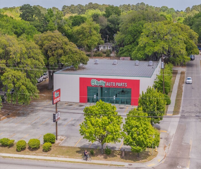 More Photos Of 5870 Rivers Ave, Charleston Freestanding For Sale