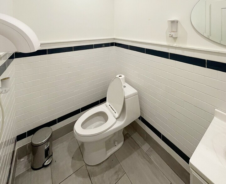 More Photos Of 1283 Rogers Ave, Brooklyn Storefront Retail Residential For Lease