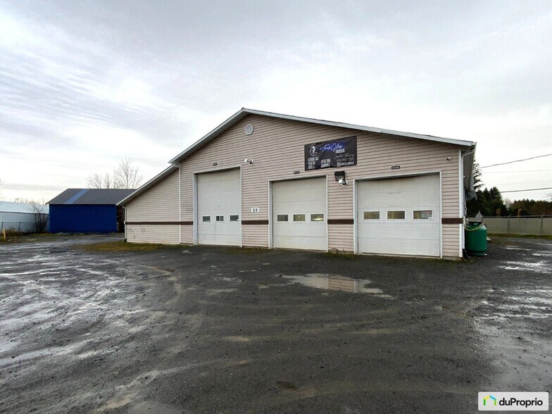 Primary Photo Of 30 Rte 122, Sainte-clotilde-de-horton Industrial For Sale