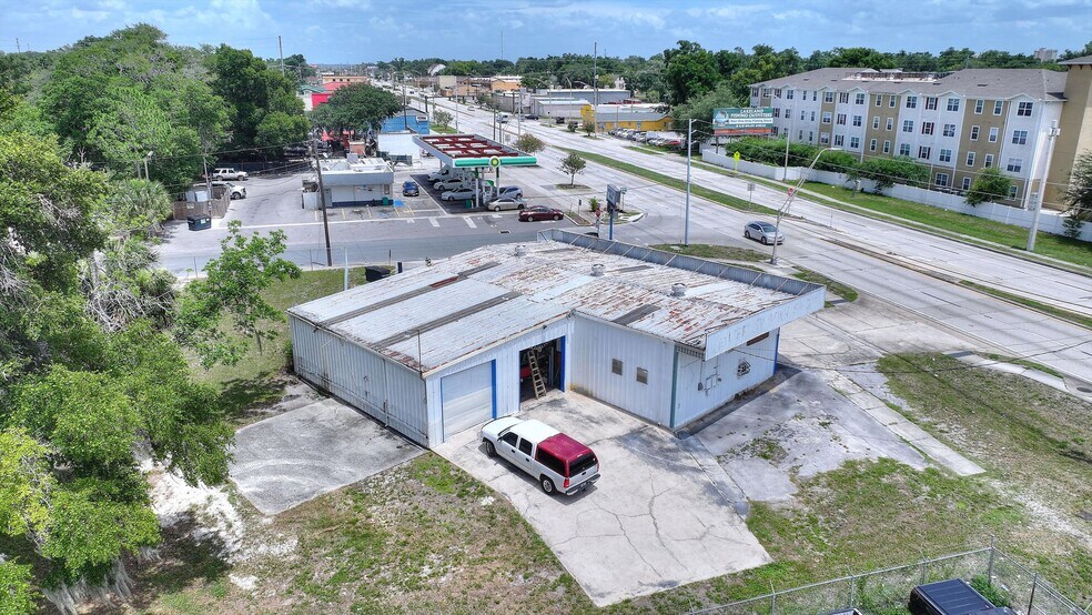 More Photos Of 905 W Memorial Blvd, Lakeland Auto Repair For Sale