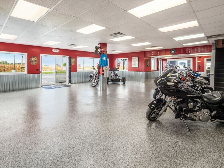 More Photos Of 31 S Ludlow Rd, Urbana Auto Repair For Sale