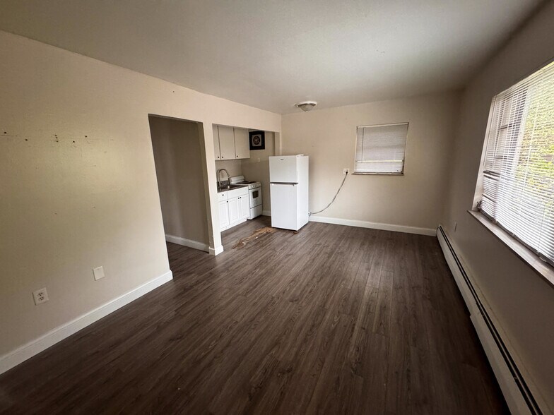 More Photos Of 1928-1934 Grand Ave, Cincinnati Apartments For Sale