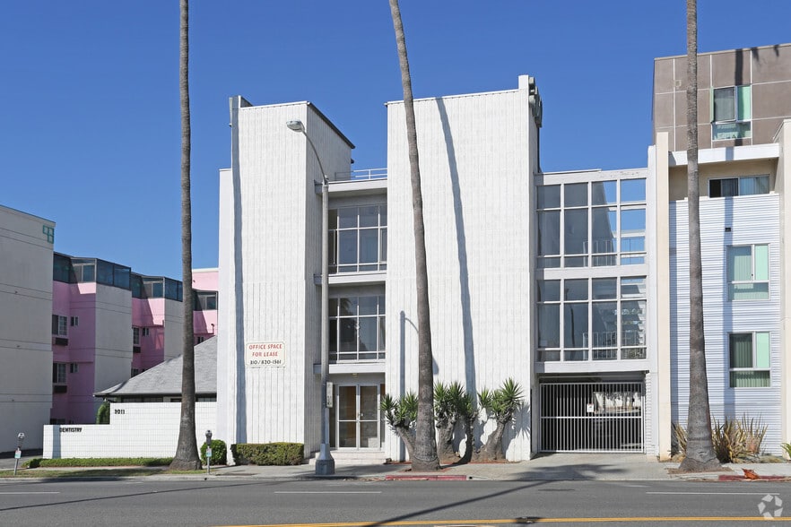 More Photos Of 3017 Santa Monica Blvd, Santa Monica Office For Sale