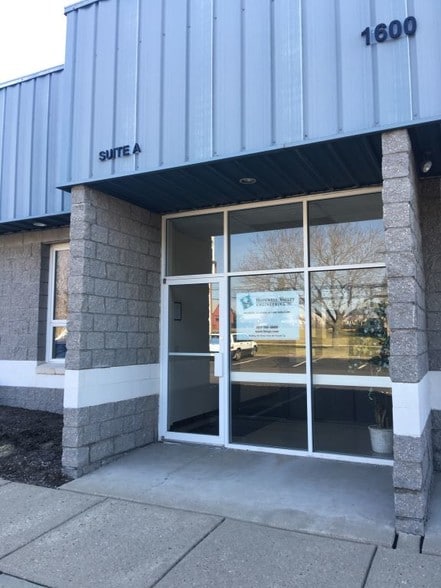 More Photos Of 1600 Reed Rd, Pennington Light Distribution For Sale