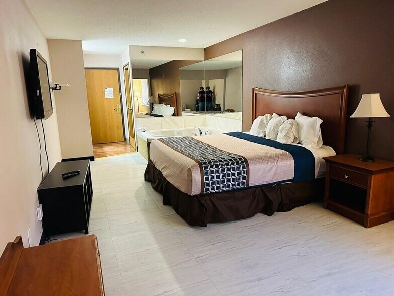 More Photos Of 2820 Hotel Ave, Huntington Hospitality For Sale