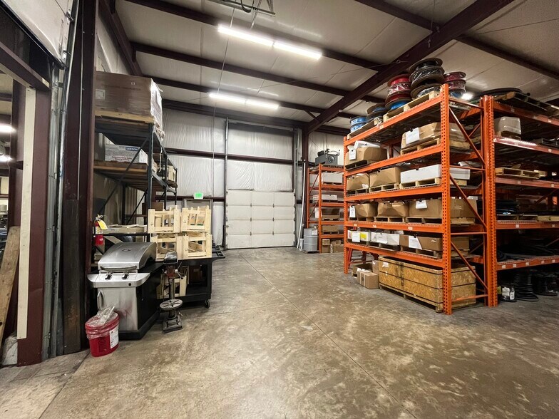 More Photos Of 3911 Merchant Rd, Fort Wayne Warehouse For Lease