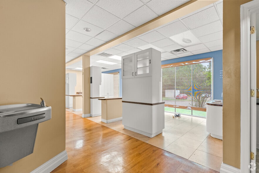 More Photos Of 2628 Matlock Rd, Arlington Medical For Sale