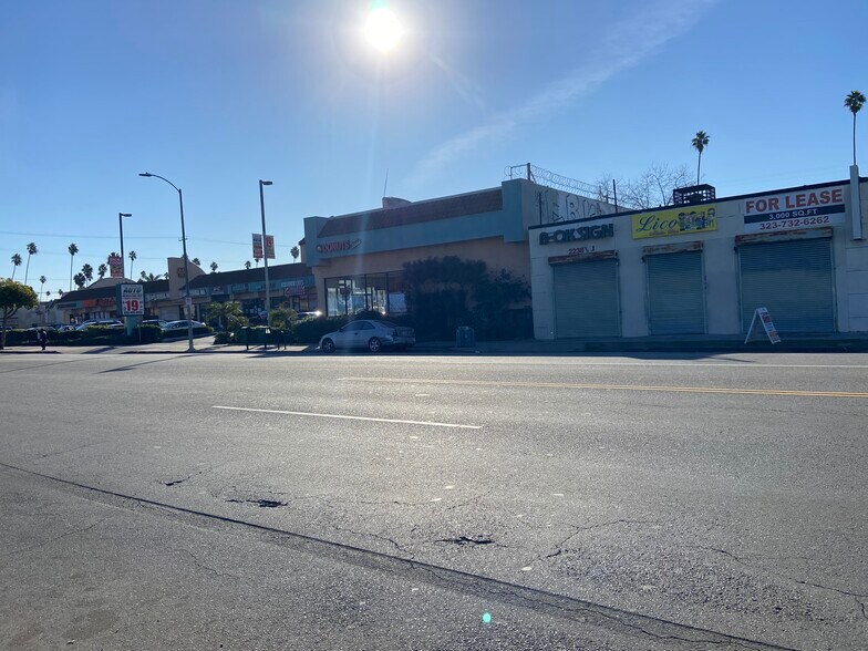 More Photos Of 2240 W Washington Blvd, Los Angeles Storefront For Lease