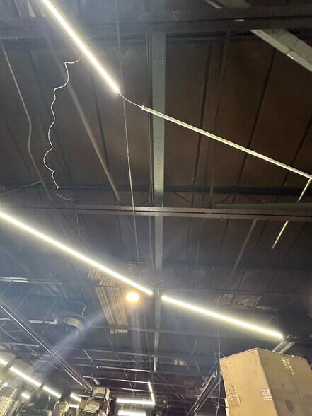 More Photos Of 5431 E Davison St, Detroit Warehouse For Sale