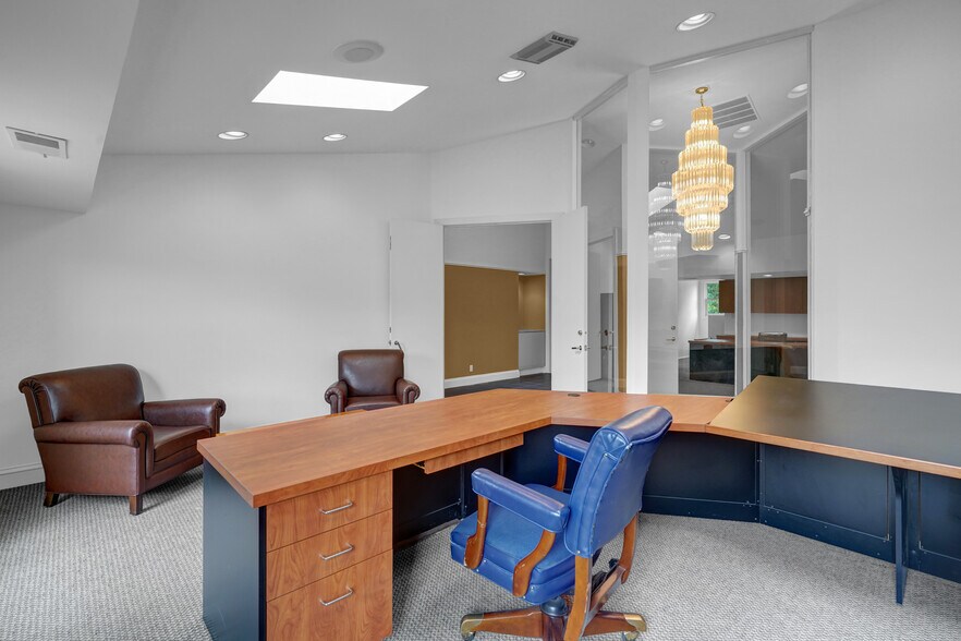 More Photos Of 1142-1148 Walker Rd, Great Falls Medical For Sale