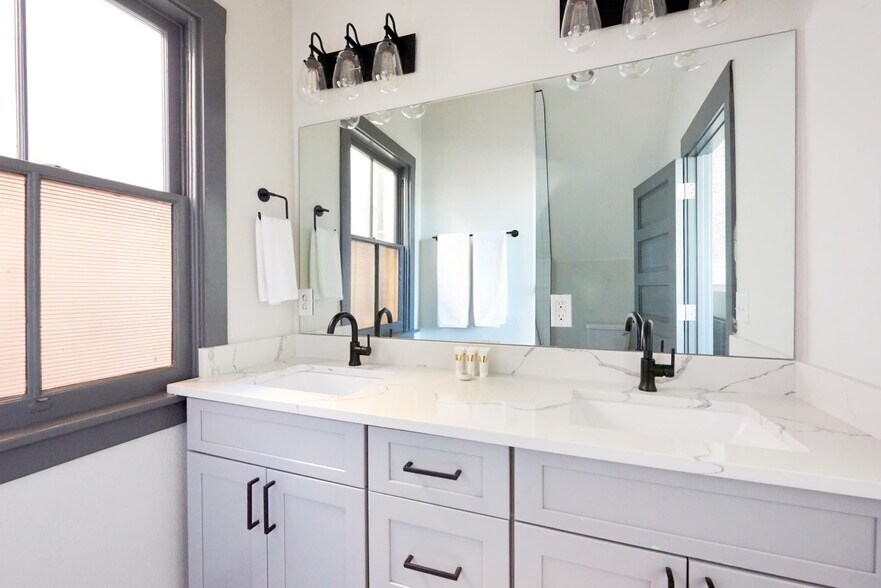 More Photos Of 630 E 16th Ave, Denver Apartments For Sale