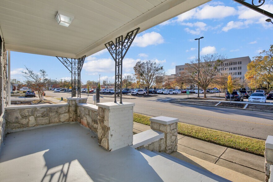 More Photos Of 115 S Cool Spring St, Fayetteville Office For Lease
