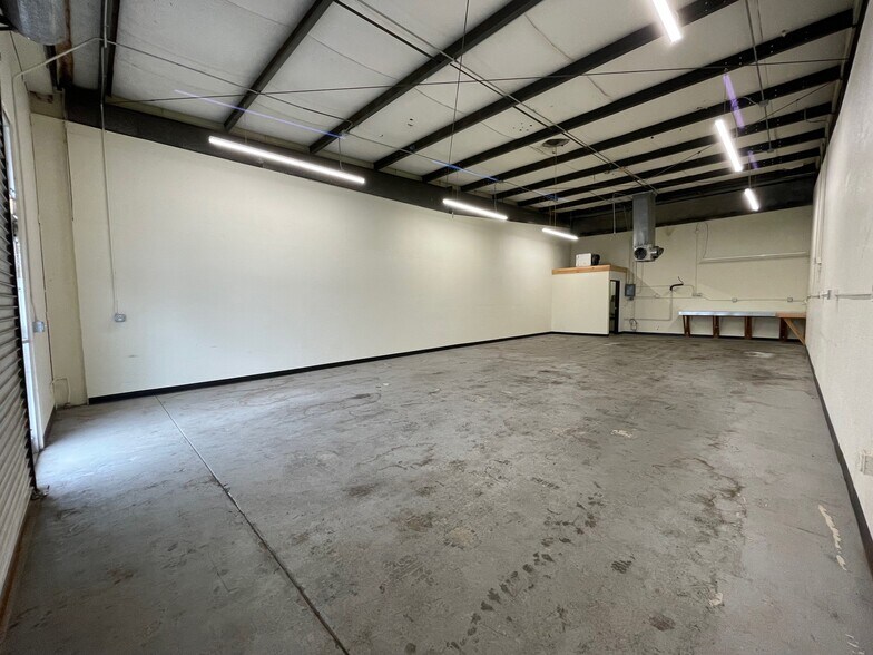 More Photos Of 807-831 Davis St, Vacaville Unknown For Lease