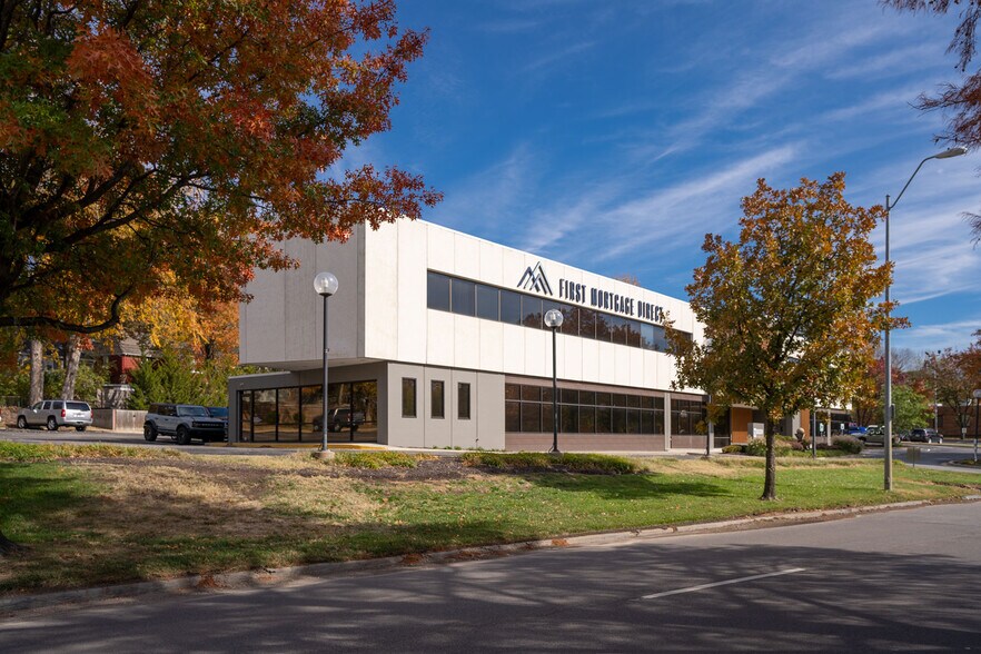 More Photos Of 9201 Ward Pky, Kansas City Office For Sale