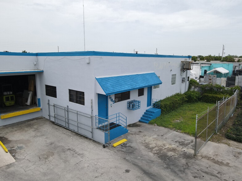 More Photos Of 7545 NW 26th Ave, Miami Warehouse For Sale