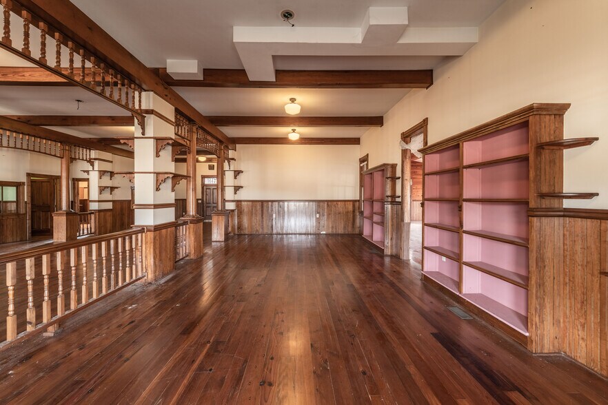 More Photos Of , Marion Unknown For Sale