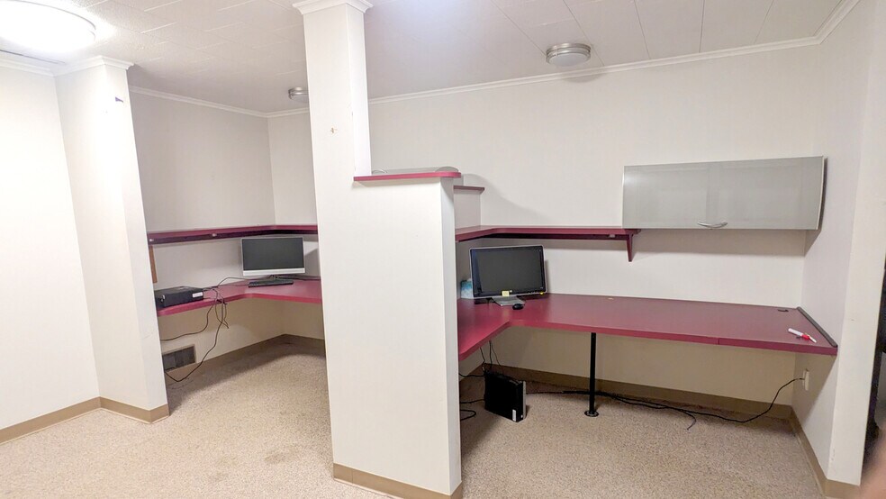 More Photos Of 5555 Main St, Williamsville Office For Lease